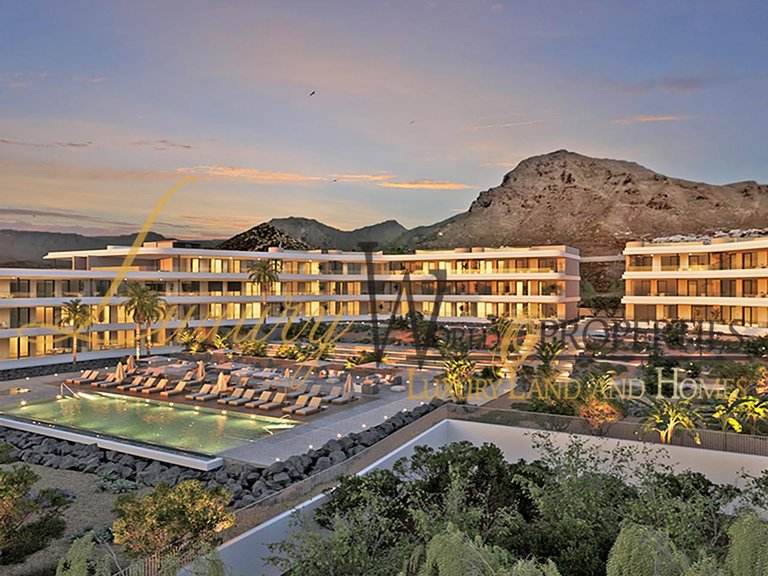 Apartment for Sale in Costa Adeje, Tenerife, España 1