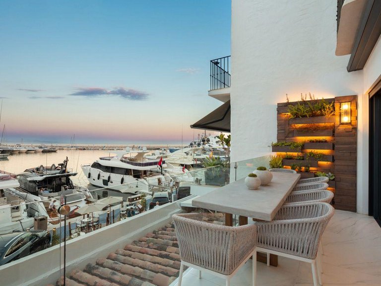 Apartment for Sale in Marbella, Malaga 1