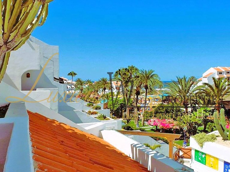 Apartment for Sale in Playa De Las Americas, Tenerife, España 1