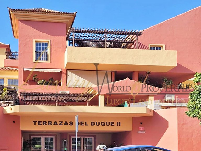Apartment for Sale in Costa Adeje, Tenerife, España 1
