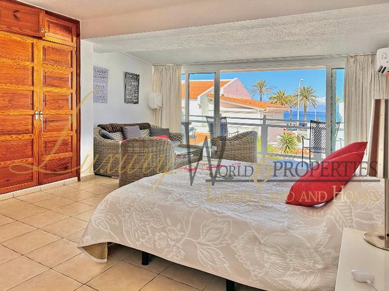 Villa for Sale in Playa De Las Americas, Tenerife, España 11
