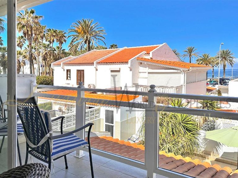Villa for Sale in Playa De Las Americas, Tenerife, España 12