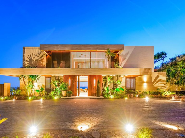 Villa for Sale in Benahavís, Malaga 13