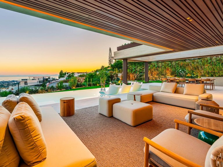 Villa for Sale in Benahavís, Malaga 12