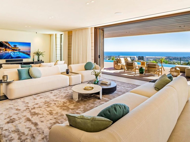 Villa for Sale in Benahavís, Malaga 2