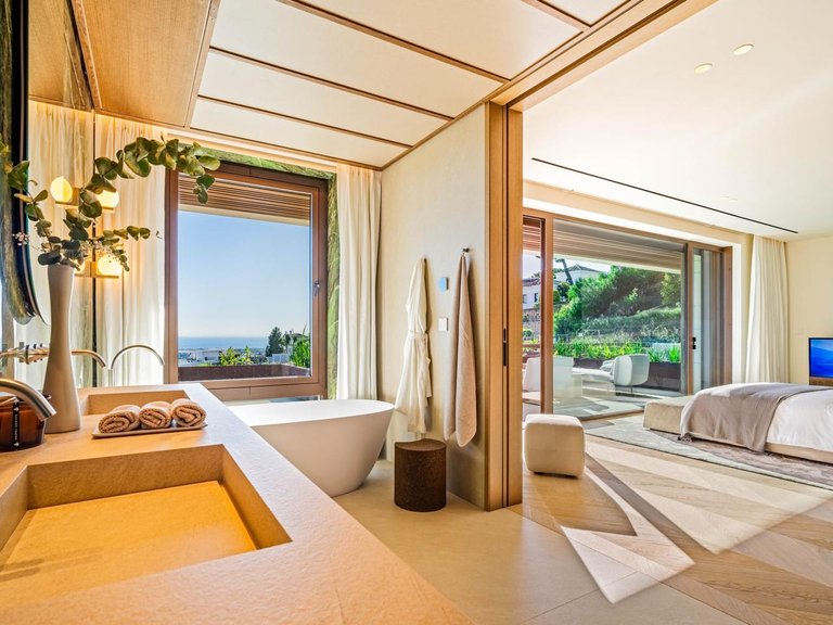 Villa for Sale in Benahavís, Malaga 17