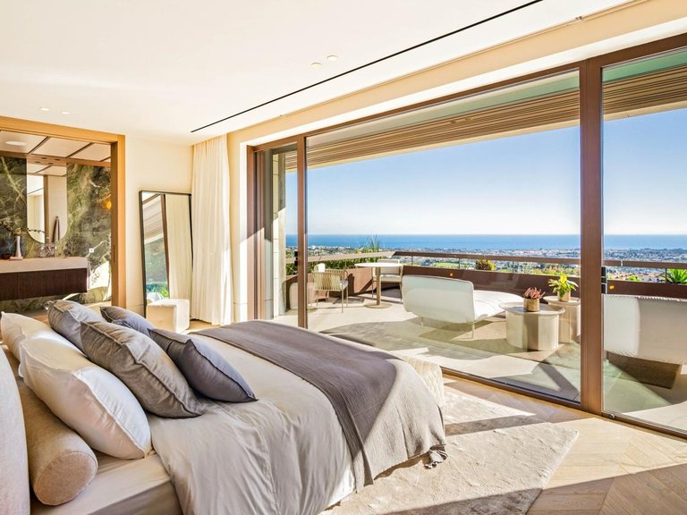 Villa for Sale in Benahavís, Malaga 14