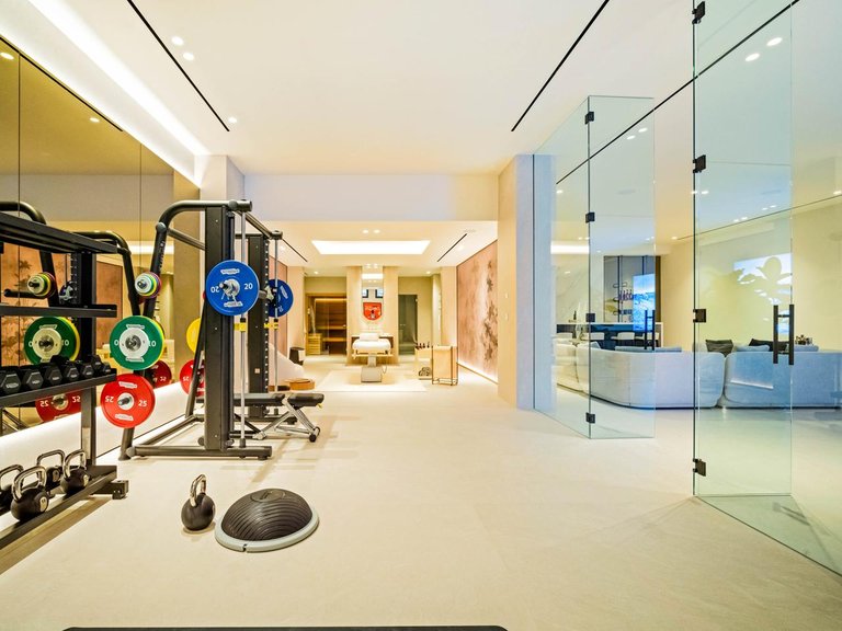 Villa for Sale in Benahavís, Malaga 30