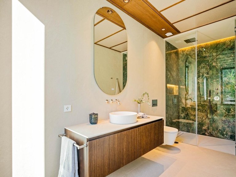 Villa for Sale in Benahavís, Malaga 24