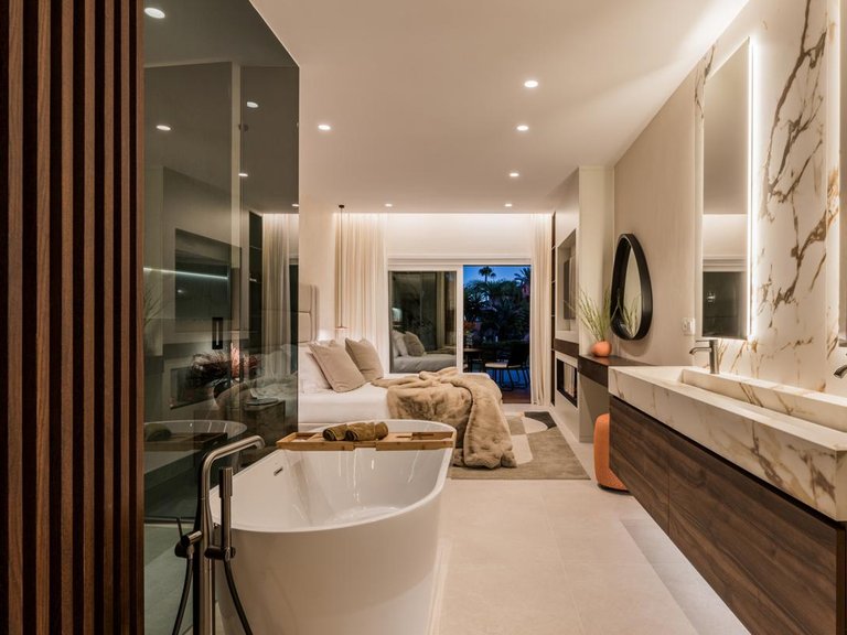 Apartment for Sale in Estepona, Malaga 14