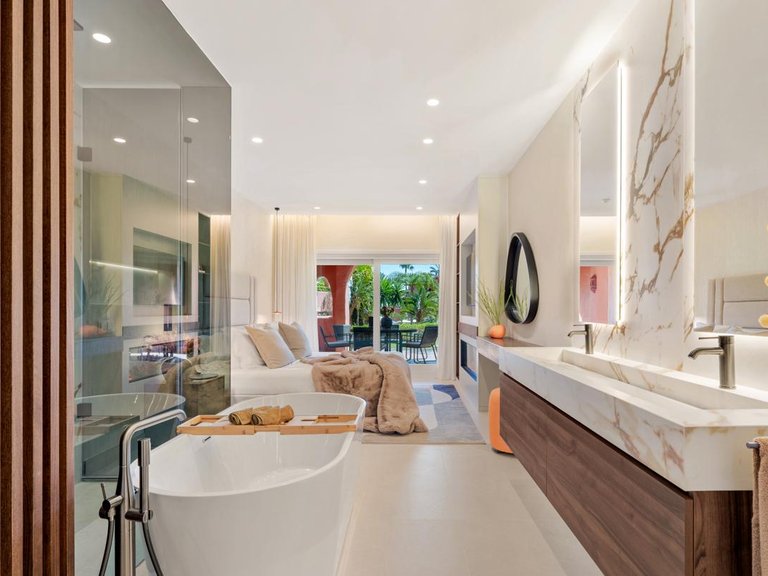 Apartment for Sale in Estepona, Malaga 12