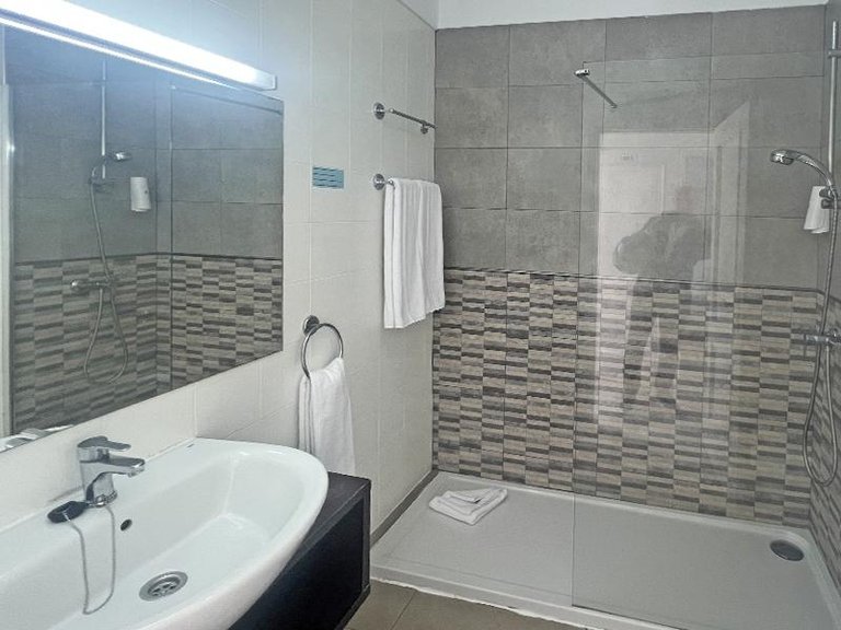 Apartment for Sale in Costa Adeje, Tenerife, España 11