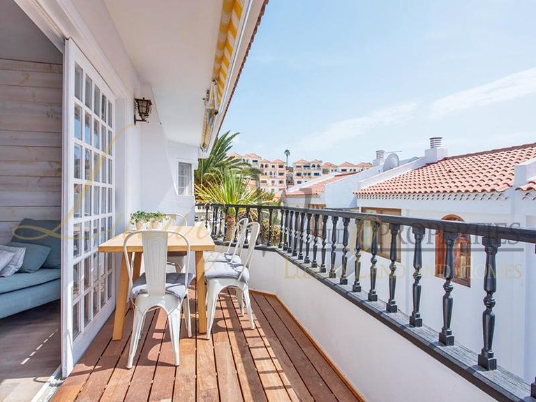 Apartment for Sale in Costa Adeje, Tenerife, España 2