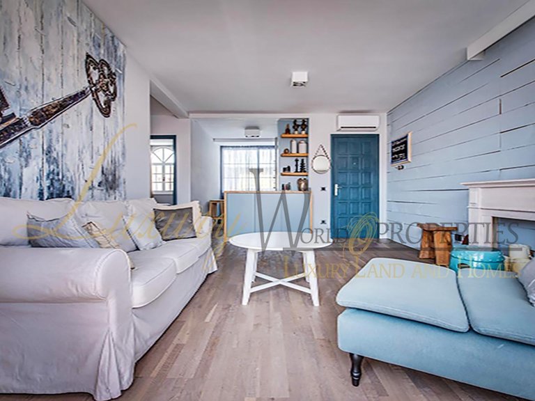 Apartment for Sale in Costa Adeje, Tenerife, España 1