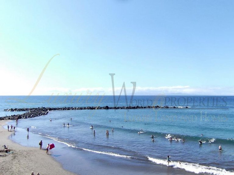 Town House for Sale in Playa De Las Americas, Tenerife, España 17
