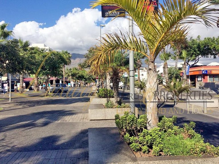 Town House for Sale in Playa De Las Americas, Tenerife, España 16