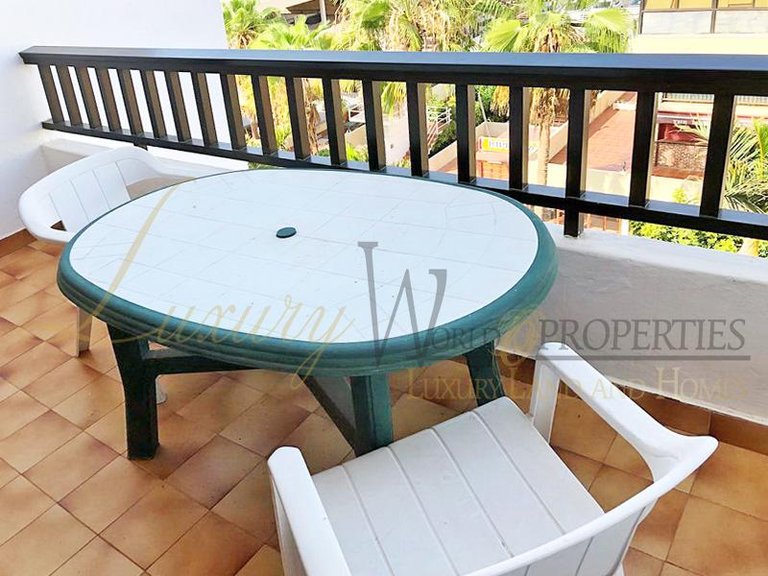 Town House for Sale in Playa De Las Americas, Tenerife, España 3