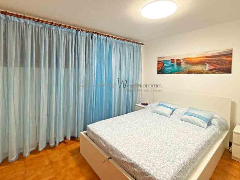 Apartment for Sale in Playa De Las Americas, Tenerife, España 10