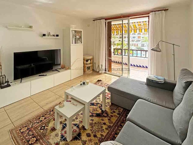 Apartment for Sale in Playa De Las Americas, Tenerife, España 6