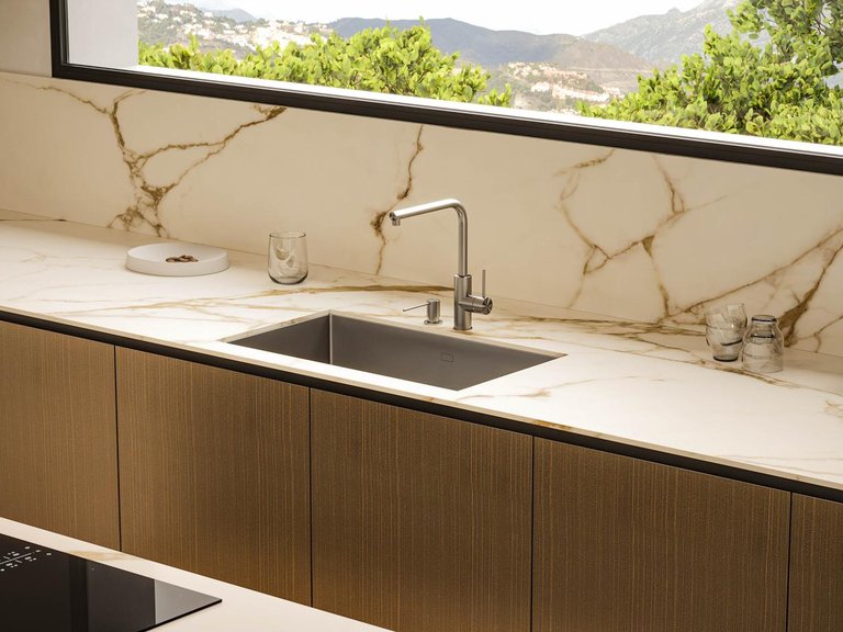 Town House for Sale in Benahavís, Malaga 3
