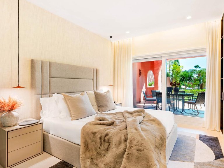 Apartment for Sale in Estepona, Malaga 11