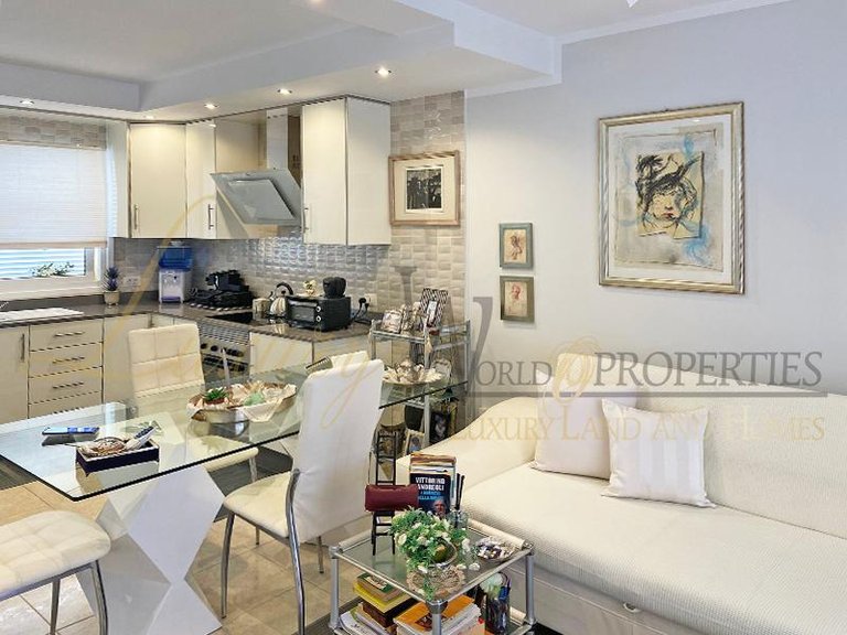 Apartment for Sale in Costa Adeje, Tenerife, España 7