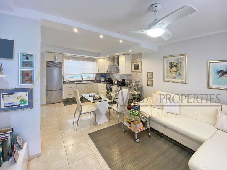 Apartment for Sale in Costa Adeje, Tenerife, España 6