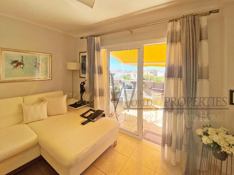 Apartment for Sale in Costa Adeje, Tenerife, España 2