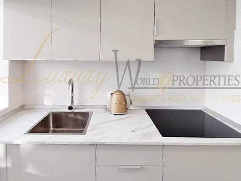 Apartment for Sale in Costa Adeje, Tenerife, España 7