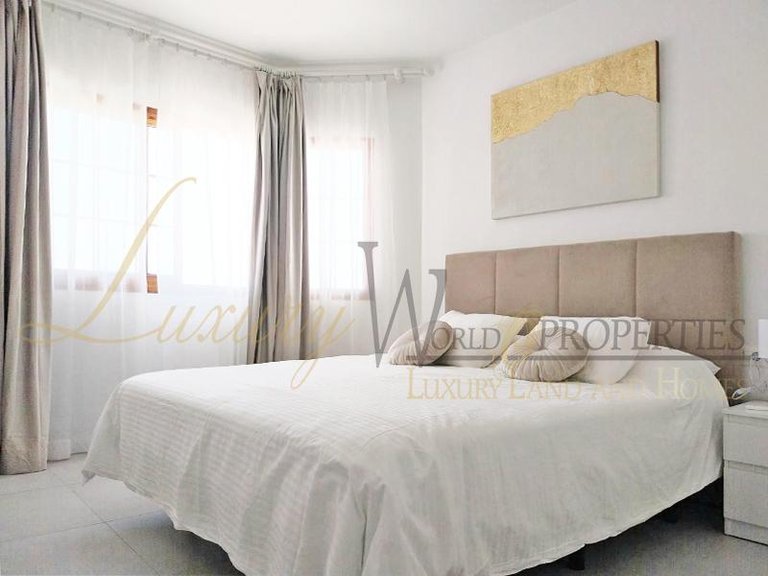 Apartment for Sale in Costa Adeje, Tenerife, España 8