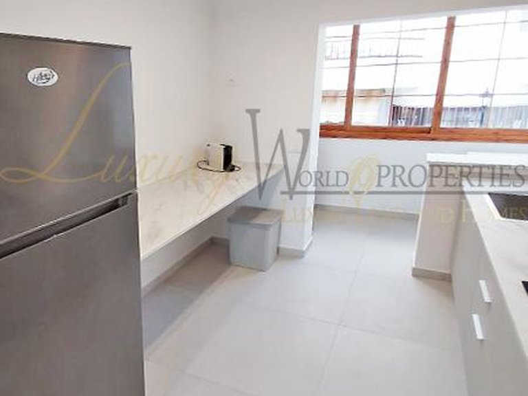 Apartment for Sale in Costa Adeje, Tenerife, España 5