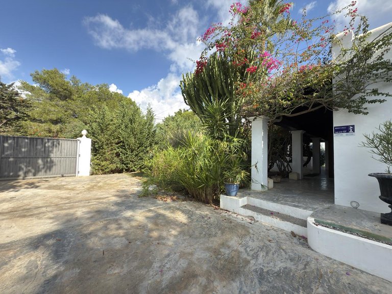 Villa for Sale in Sant Josep De Sa Talaia, Balearic Islands 33