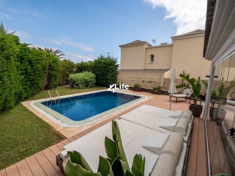 Villa for Sale in Costa Adeje, Adeje 23