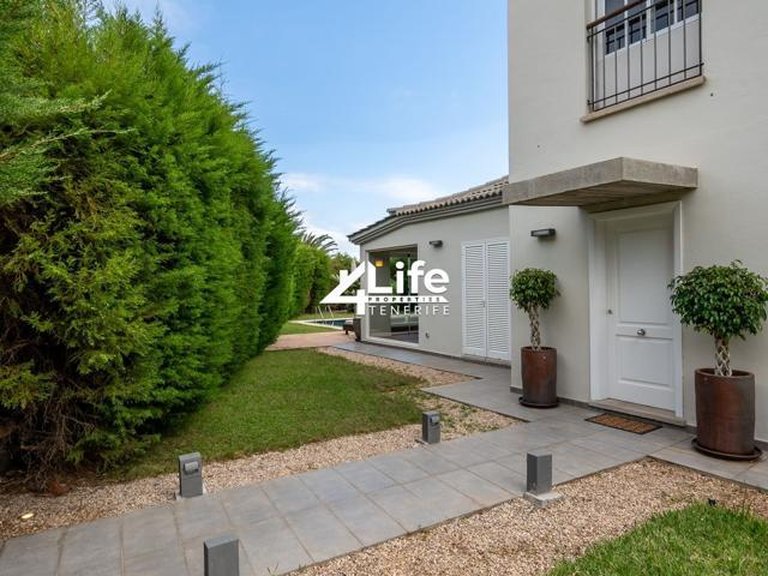 Villa for Sale in Costa Adeje, Adeje 24