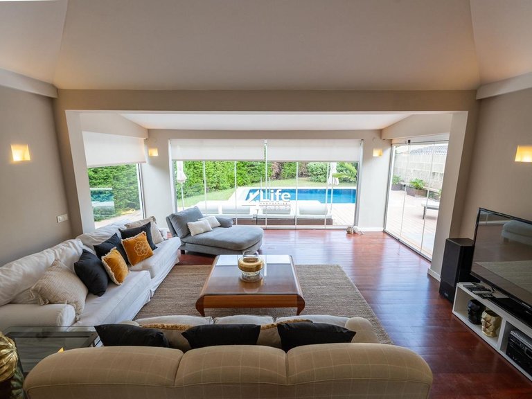 Villa for Sale in Costa Adeje, Adeje 2