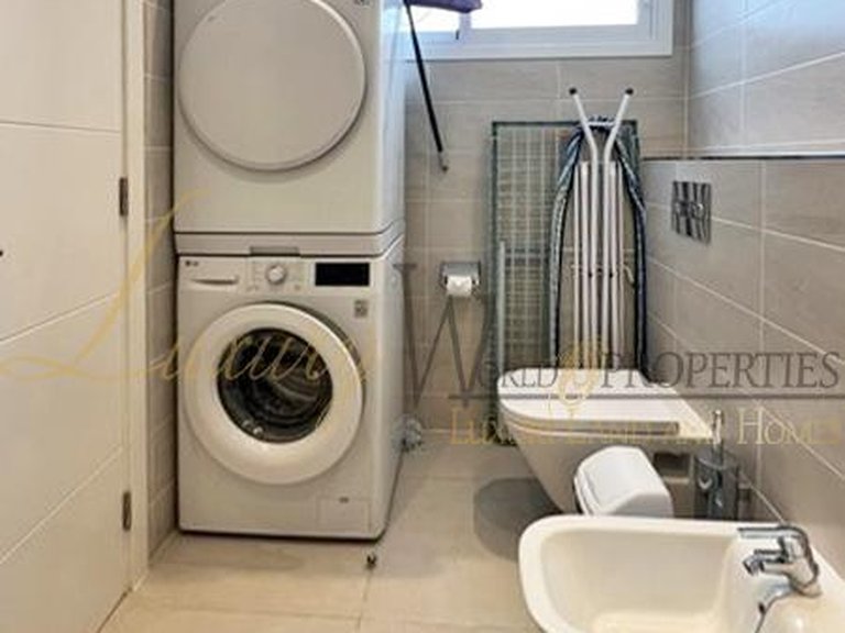 Villa for Sale in Callao Salvaje, Tenerife, España 33