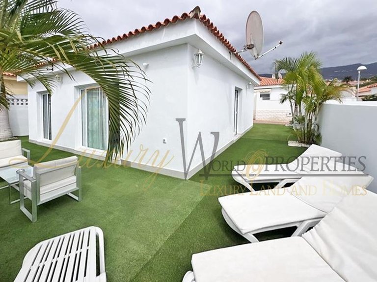 Villa for Sale in Callao Salvaje, Tenerife, España 14