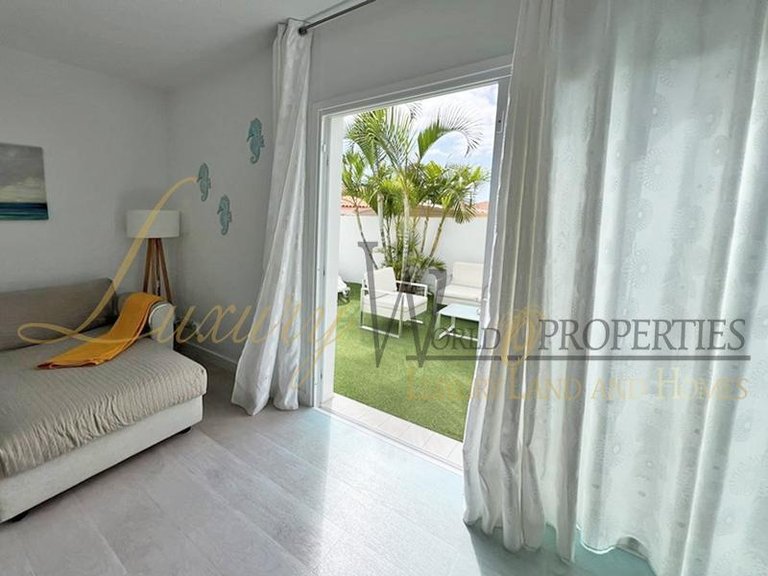 Villa for Sale in Callao Salvaje, Tenerife, España 26