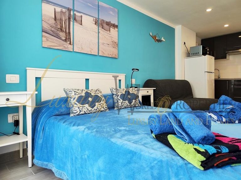 Apartment for Sale in Playa De Las Americas, Tenerife, España 11