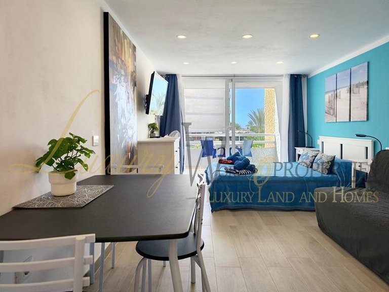 Apartment for Sale in Playa De Las Americas, Tenerife, España 17