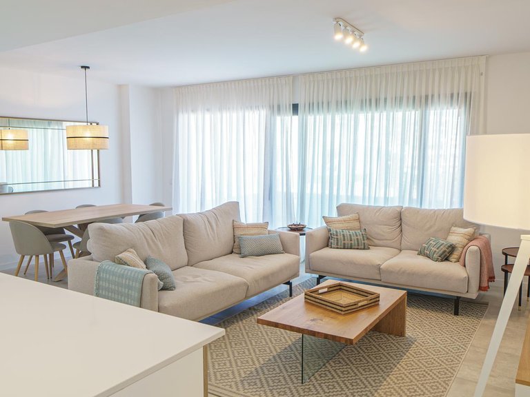 Apartment for Sale in Urbanización Puerto De Estepona, Malaga 39