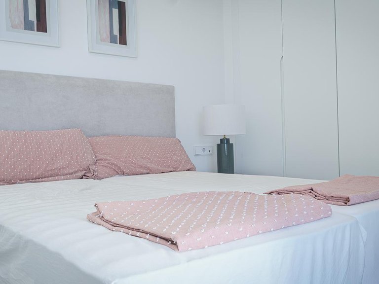 Apartment for Sale in Urbanización Puerto De Estepona, Malaga 28