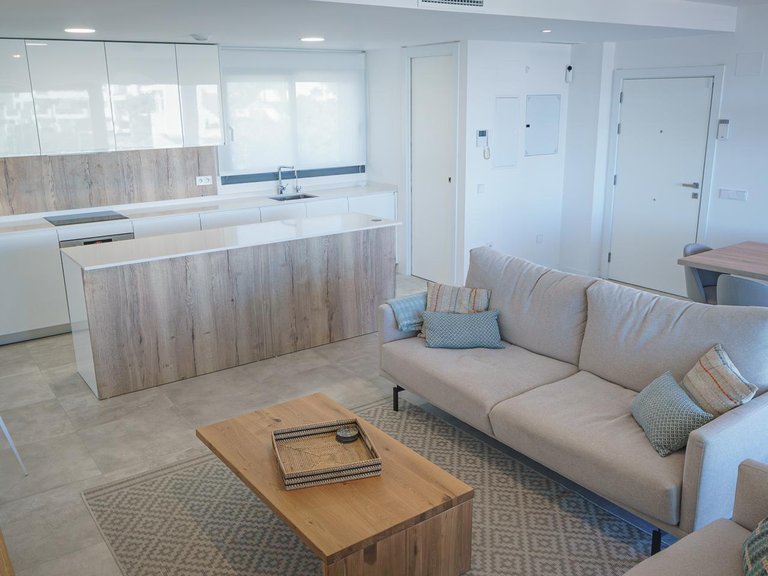 Apartment for Sale in Urbanización Puerto De Estepona, Malaga 10