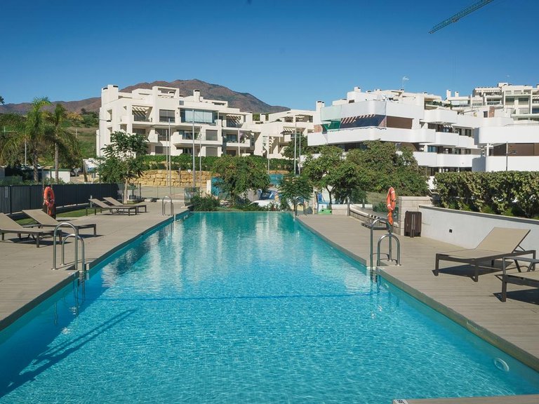 Apartment for Sale in Urbanización Puerto De Estepona, Malaga 33