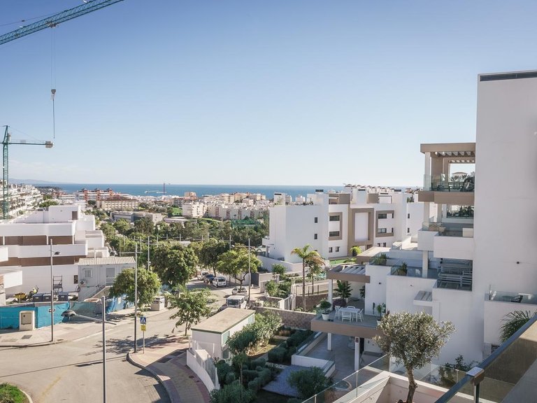 Apartment for Sale in Urbanización Puerto De Estepona, Malaga 14