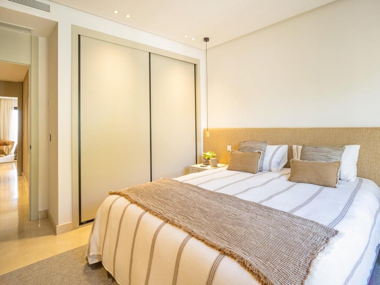 Penthouse for Sale in Benahavis, Malaga 12