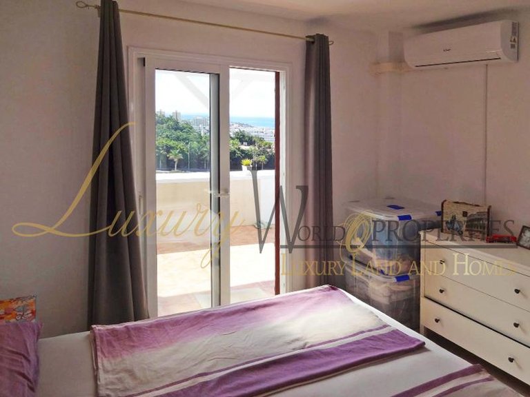 Penthouse for Sale in Costa Adeje, Tenerife, España 12