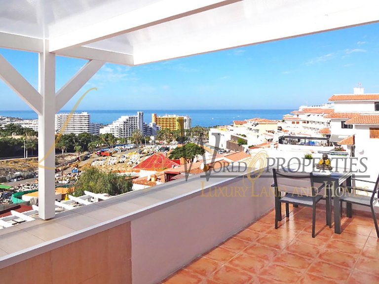 Penthouse for Sale in Costa Adeje, Tenerife, España 2