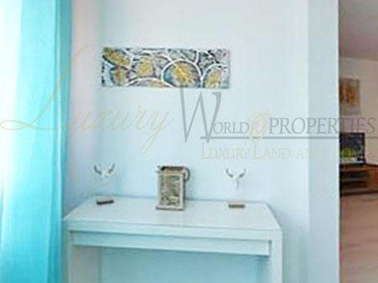 Apartment for Sale in Playa De Las Americas, Tenerife, España 12