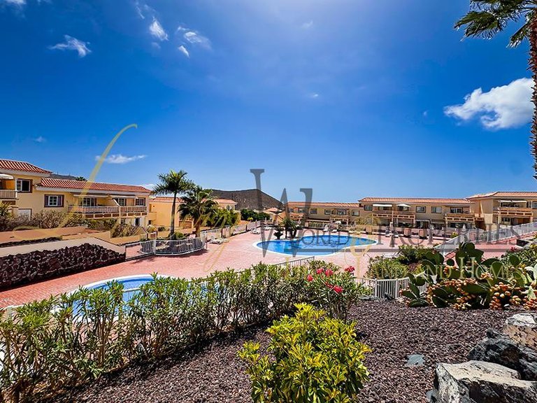 Apartment for Sale in Chayofa, Tenerife, España 3